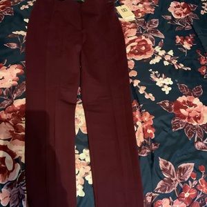Ivanka Trump burgundy skinny leg Leggins
